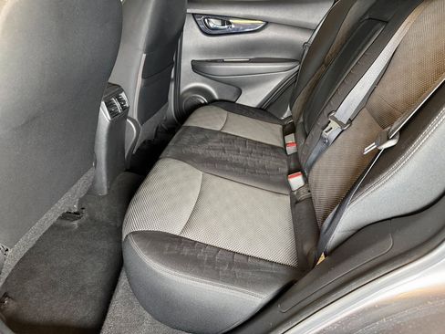 Used 2017 Nissan Rogue Sport SV image 20