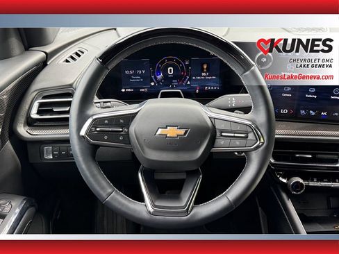 Used 2026 Chevrolet Traverse High Country AWD/4WD image 13