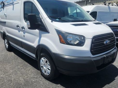 Used 2016 Ford Transit 250 130 Low Roof RWD image 1