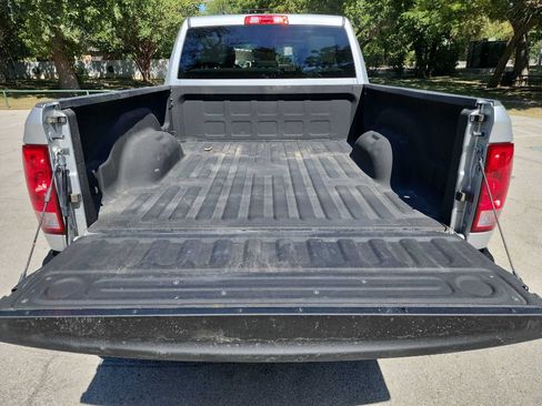Used 2015 RAM 2500 Tradesman w/ Chrome Appearance Group AWD/4WD image 10