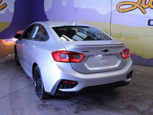 Used 2018 Chevrolet Cruze LT image 6
