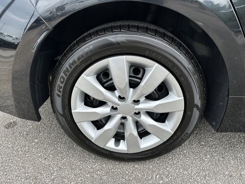 Used 2023 Toyota Corolla LE image 17