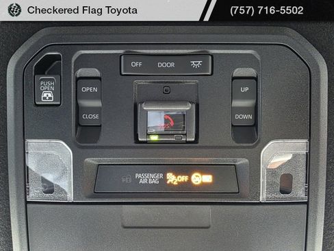 Used 2025 Toyota 4Runner Limited image 10