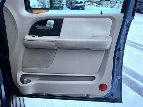 Used 2004 Ford Expedition Eddie Bauer image 17