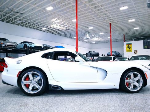 Used 2015 Dodge Viper w/ Quick Order Package 22J GT image 11