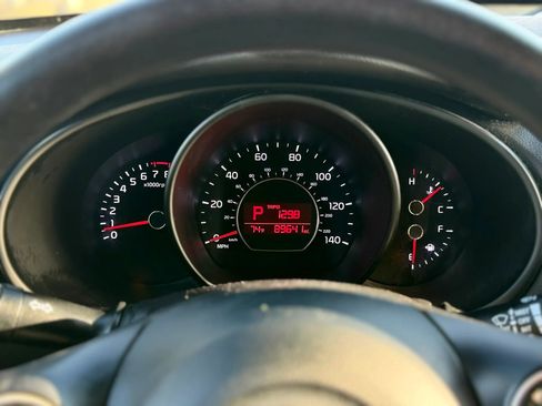 Used 2019 Kia Soul FWD image 20