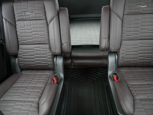 Certified 2023 Cadillac Escalade Sport Platinum image 13