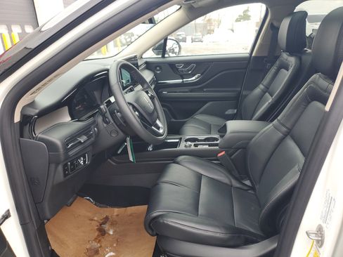 New 2026 Lincoln Corsair Grand Touring image 12