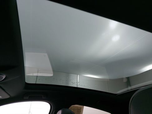 Used 2025 Porsche Cayenne Coupe w/ Premium Package Plus image 31