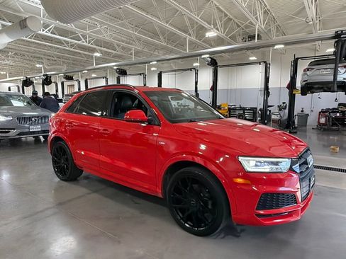 Used 2018 Audi Q3 2.0T Premium Plus w/ Premium Plus Package AWD/4WD image 6