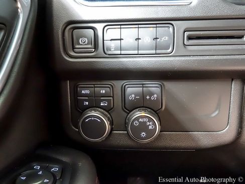Used 2021 Chevrolet Tahoe RST w/ Luxury Package AWD/4WD image 22