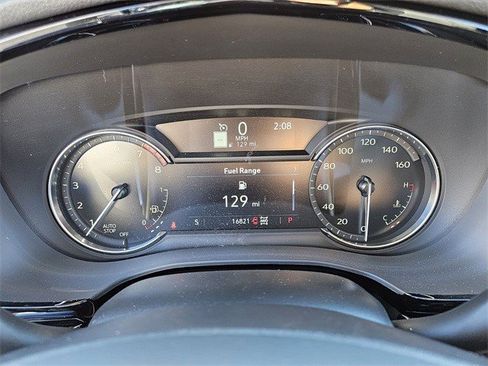 Certified 2025 Cadillac XT6 Premium Luxury image 27