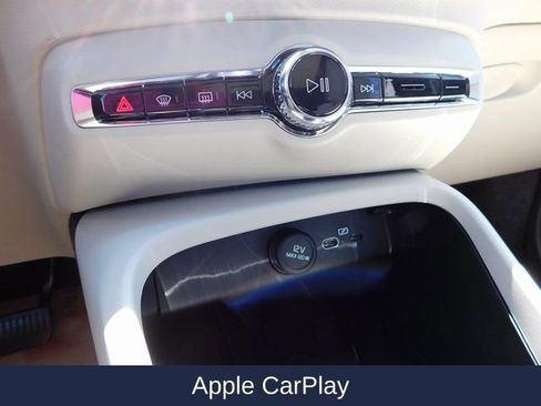 New 2025 Volvo XC40 B5 Ultra w/ Protection Package image 26