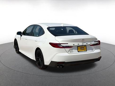 Used 2026 Toyota Camry SE FWD image 9