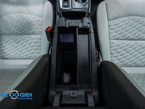 Used 2019 Chevrolet Equinox LS w/ LS Convenience Package image 24