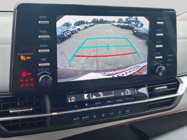 Used 2024 Toyota Sienna LE FWD image 34