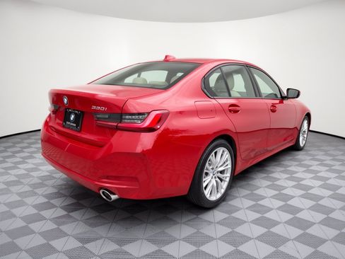 Used 2023 BMW 330i Sedan w/ Driving Assistance Package RWD image 9