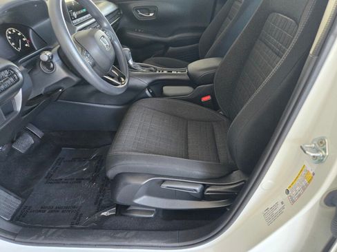 Used 2023 Honda HR-V LX image 21