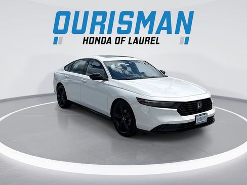Used 2023 Honda Accord Sport image 2