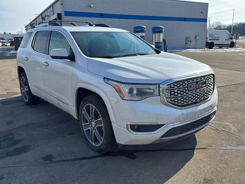 Used 2018 GMC Acadia Denali w/ Technology Package image 8