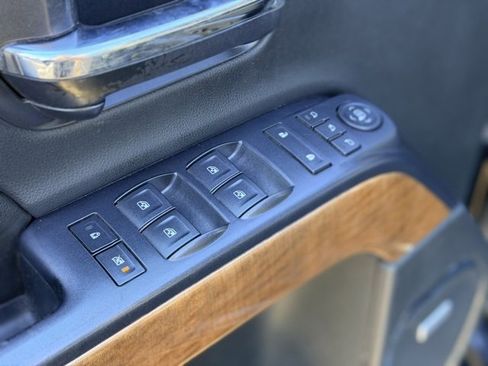 Used 2015 Chevrolet Silverado 1500 LTZ image 18