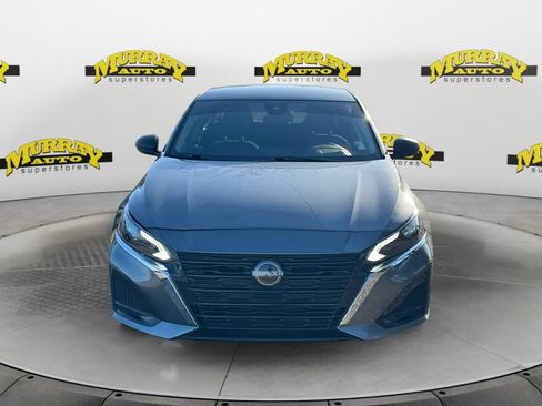 Used 2024 Nissan Altima 2.5 SV FWD image 9