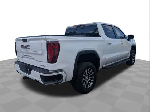 Certified 2021 GMC Sierra 1500 AT4 w/ AT4 Premium Package AWD/4WD image 5