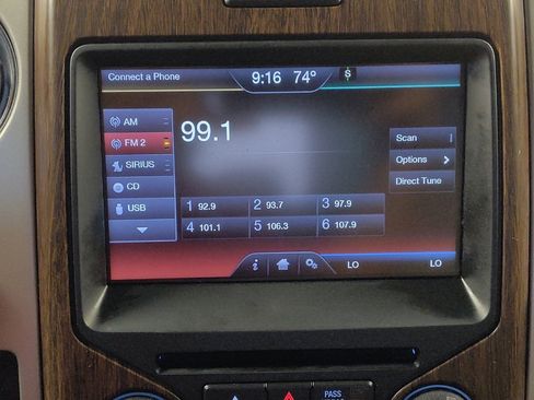 Used 2014 Ford F150 Lariat w/ Lariat Chrome Package image 25