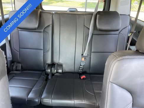 Used 2019 Chevrolet Suburban LT AWD/4WD image 19