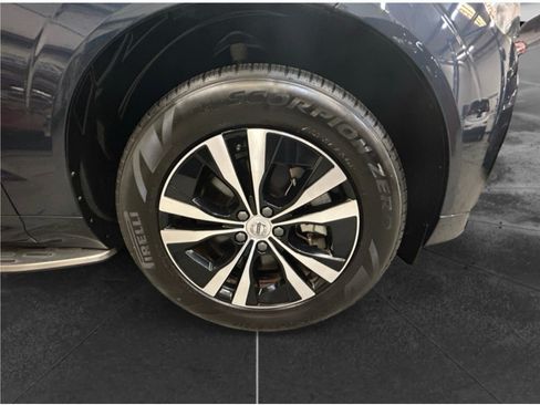 Used 2024 Volvo XC60 T8 Core w/ Protection Package AWD/4WD image 14