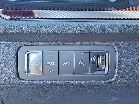 Used 2024 Chevrolet Traverse RS AWD/4WD image 19