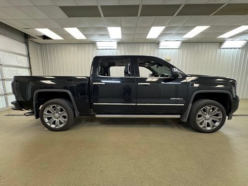 Used 2017 GMC Sierra 1500 Denali w/ Denali Ultimate Package AWD/4WD image 5