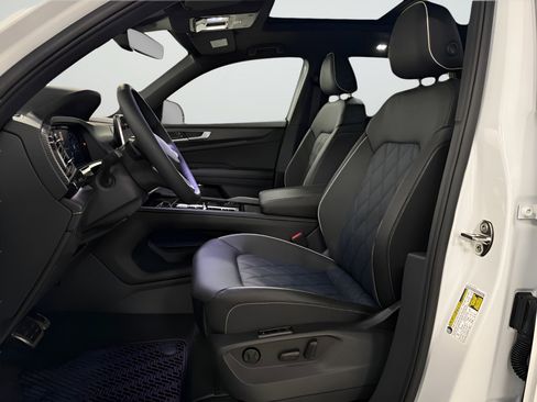New 2026 Volkswagen Atlas Cross Sport SEL Premium R-Line AWD/4WD image 17