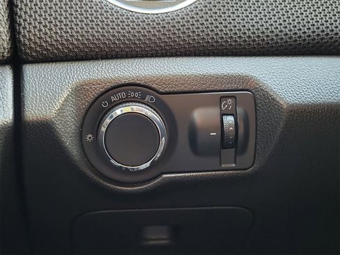 Used 2014 Chevrolet Cruze Eco image 27