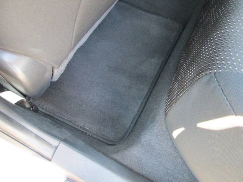 Used 2009 Pontiac Vibe image 39