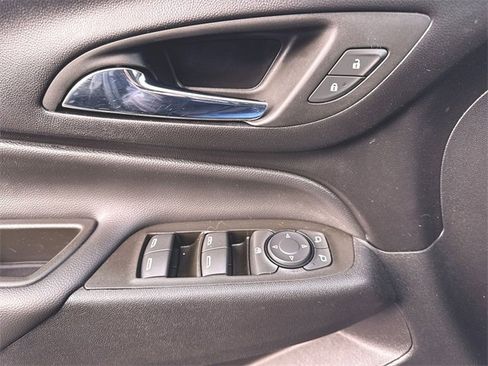 Used 2024 Chevrolet Equinox LT image 22