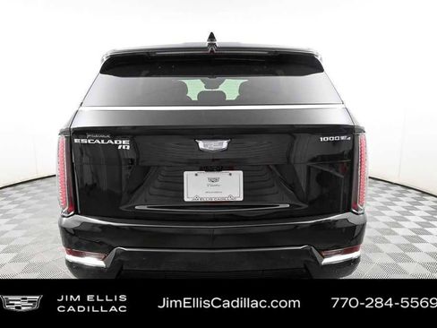 New 2025 Cadillac Escalade IQ Luxury 2 AWD/4WD image 32