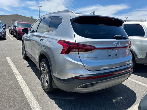 Used 2023 Hyundai Santa Fe SEL FWD image 3