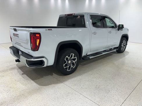 Used 2026 GMC Sierra 1500 SLT w/ SLT Premium Plus Package AWD/4WD image 5