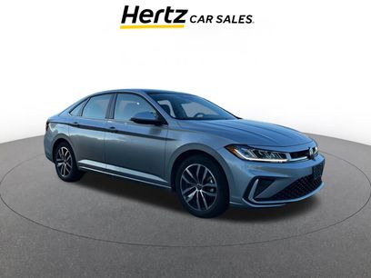 Used 2025 Volkswagen Jetta SE