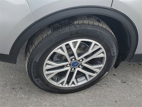 Used 2022 Ford Escape SEL image 5