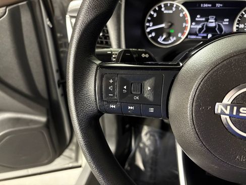 Used 2023 Nissan Rogue SV FWD image 20
