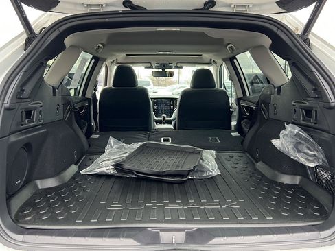 Used 2025 Subaru Outback Onyx Edition image 35
