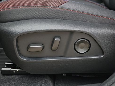 New 2026 Chevrolet Equinox RS FWD image 24