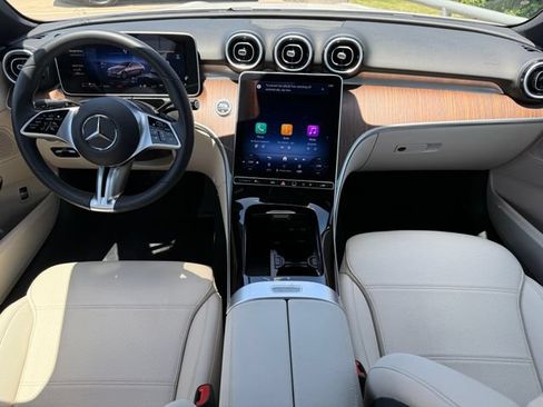 Used 2025 Mercedes-Benz C 300 Sedan image 21