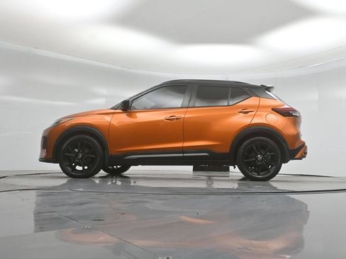 Used 2023 Nissan Kicks SR FWD image 51