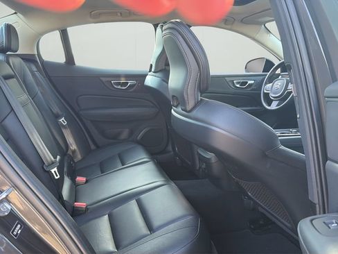 Used 2024 Volvo S60 B5 Core FWD image 10