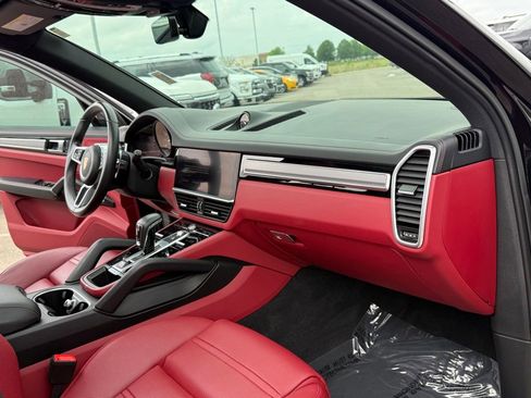 Used 2022 Porsche Cayenne S AWD/4WD image 20