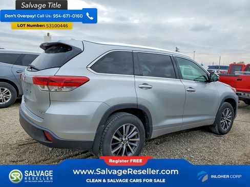 Used 2018 Toyota Highlander XLE AWD/4WD image 4