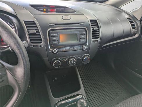 Used 2018 Kia Forte LX FWD image 13